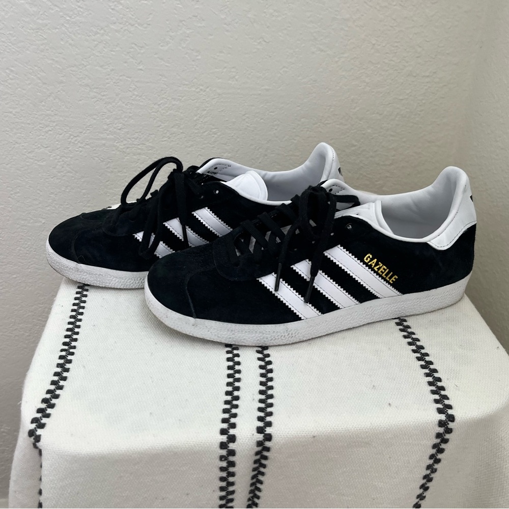 Adidas Gazelle. Women’s Size 7.5